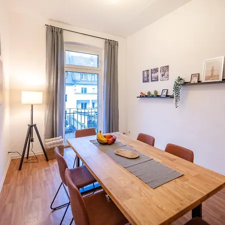 Apartamento Südstadt-oase 1 Komfort Mit 2 Sz Und Balkon *